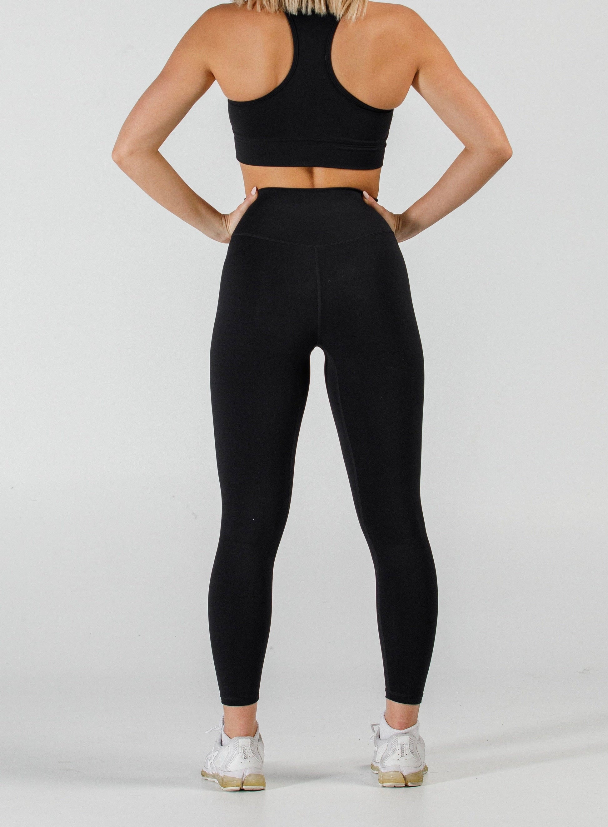 Active Basics Pants / Shorts Active Basics Performance Full Length Legging